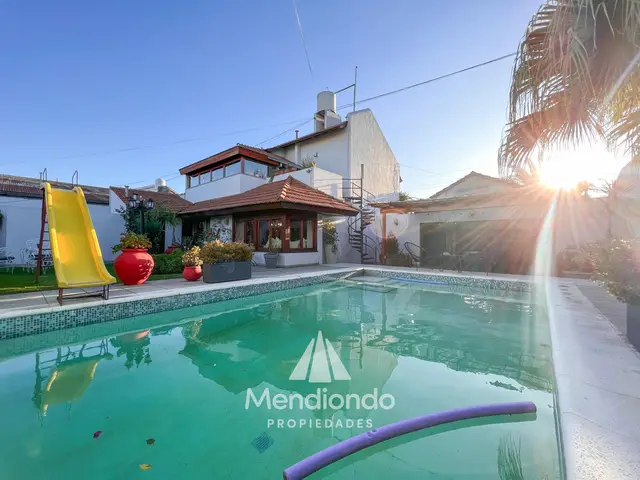 Casa de 6 ambientes en venta en RIVADAVIA BERNARDINO