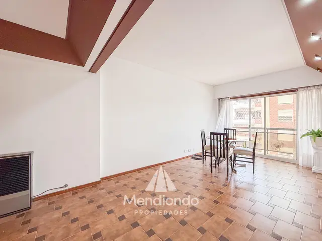 Departamento de 3 ambientes en venta en Centro