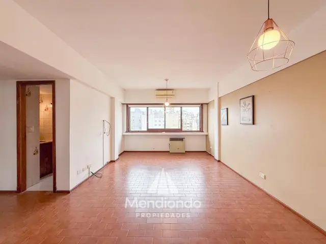 Departamento de 3 ambientes en venta en Área Centro