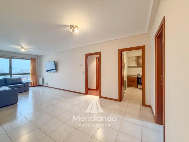 Departamento de 2 ambientes en alquiler en Centro