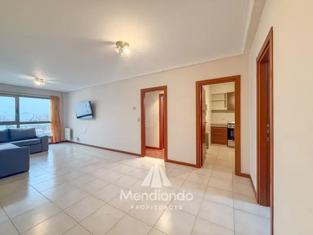 Departamento de 2 ambientes en alquiler en Centro