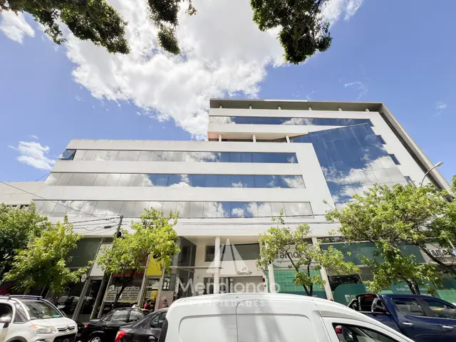 Local de 4 ambientes en alquiler en SAN JOSE