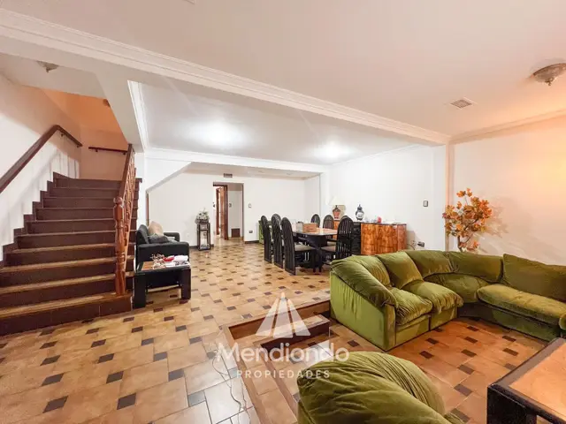 Casa de 5 ambientes en venta en GENERAL ROCA