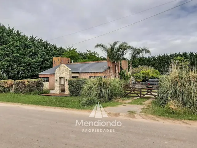 Casa de 3 ambientes en venta en GENERAL ROCA