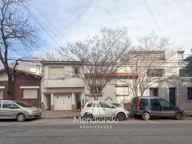 PH de 6 ambientes en venta en GENERAL ROCA