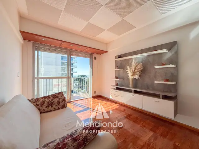 Departamento de 2 ambientes en venta en LA PERLA