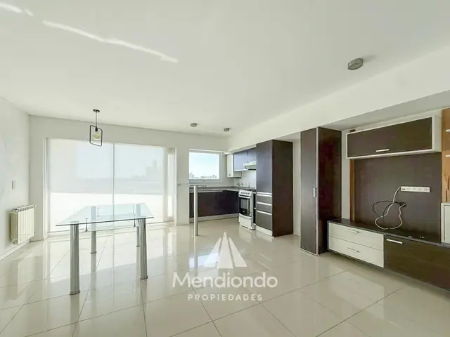 Departamento de 2 ambientes en alquiler en San José