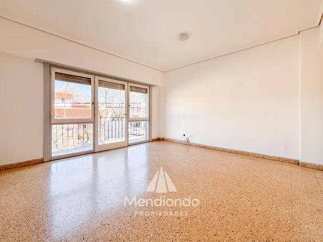 Departamento de 4 ambientes en venta en SAN JOSE