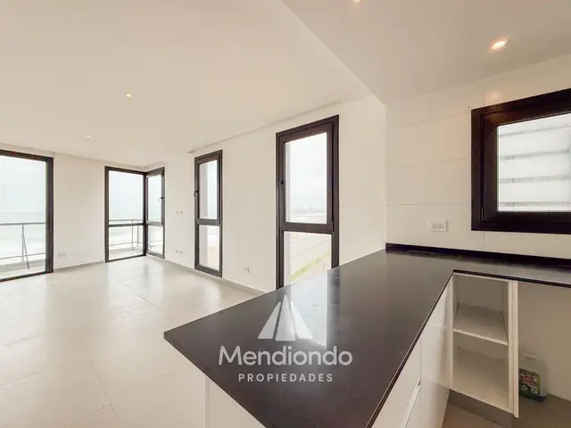 Departamento de 3 ambientes en venta en CONSTITUCION