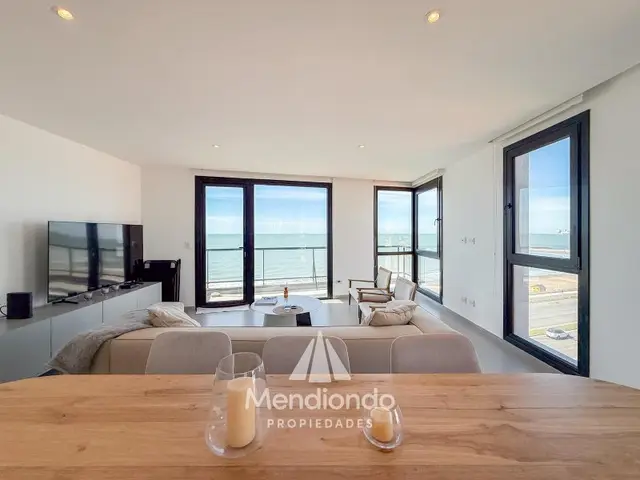 Departamento de 3 ambientes en venta en Constitución