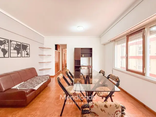 Departamento de 2 ambientes en alquiler en Área Centro