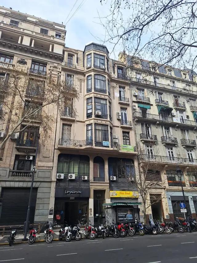 Local de 5 ambientes en venta en VILLA PRIMERA