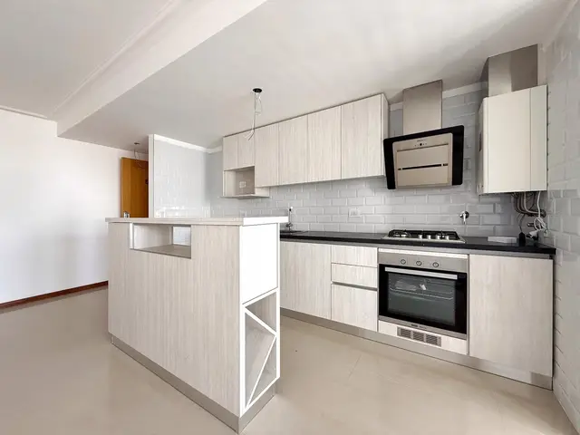 Departamento de 3 ambientes en venta en CERRITO SUR