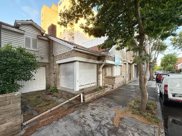 Casa de 4 ambientes en venta en PLAZA PERALTA RAMOS
