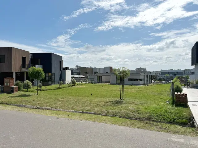 Terreno en venta en BOSQUE PERALTA RAMOS