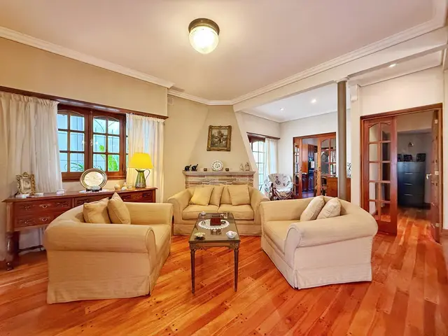Casa de 3 ambientes en venta en PRIMERA JUNTA
