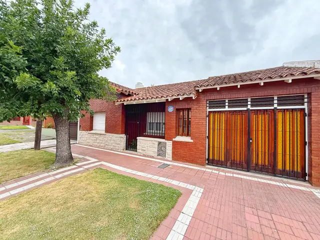 Casa de 3 ambientes en venta en PERALTA RAMOS OESTE