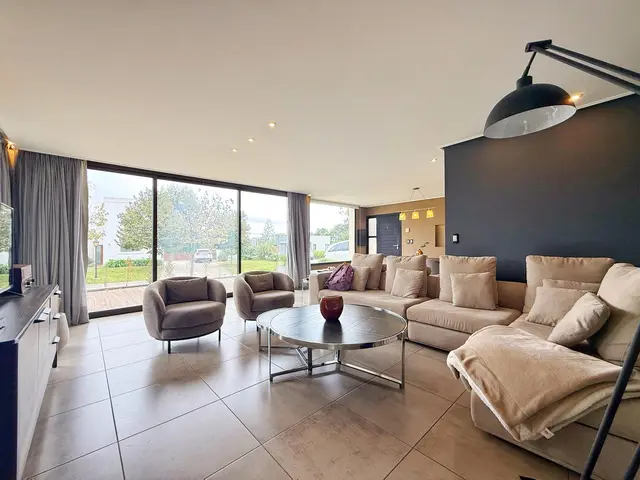 Casa de 3 ambientes en venta en Jorge Newbery
