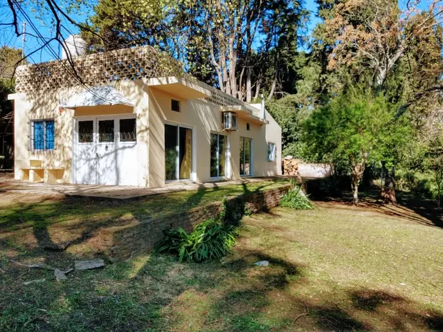 Casa de 2 ambientes en venta en LA GLORIA DE LA PEREGRINA