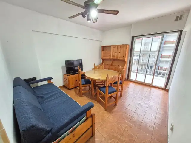Departamento de 2 ambientes en alquiler en Centro