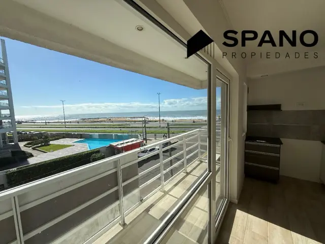 Departamento de 1 ambiente en venta en PARQUE LURO