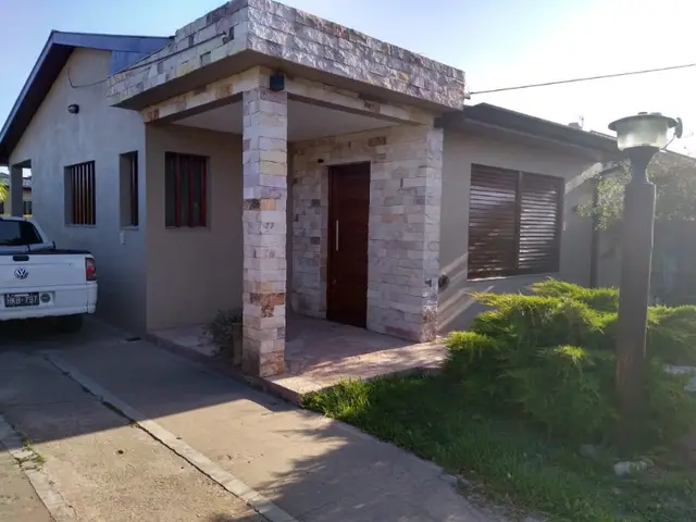 Casa de 2 ambientes en venta en ESTACION CAMET