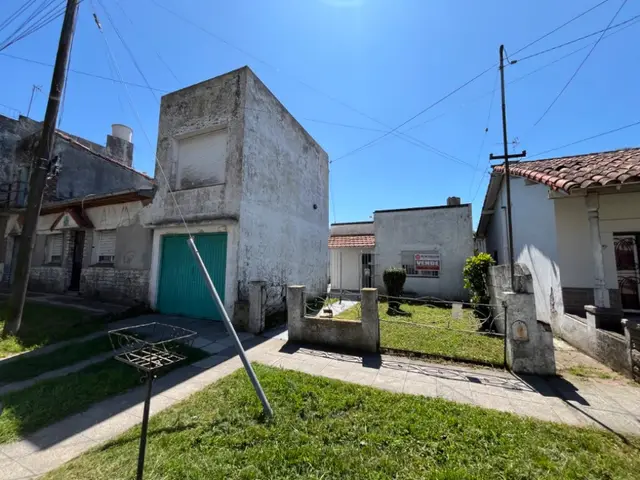 Casa de 3 ambientes en venta en PINOS DE ANCHORENA