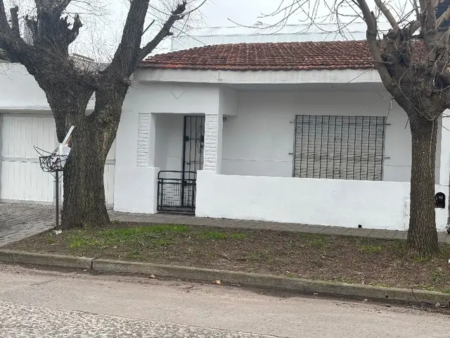 Casa de 3 ambientes en alquiler en RIVADAVIA BERNARDINO