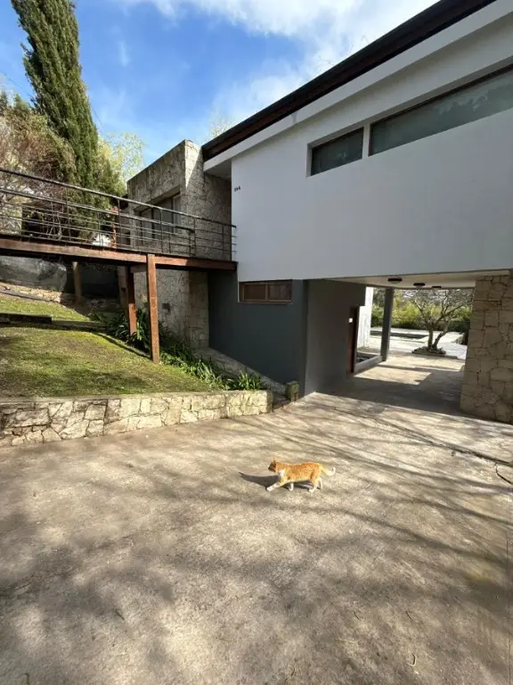 Casa de 3 ambientes en venta en AMEGHINO FLORENTINO