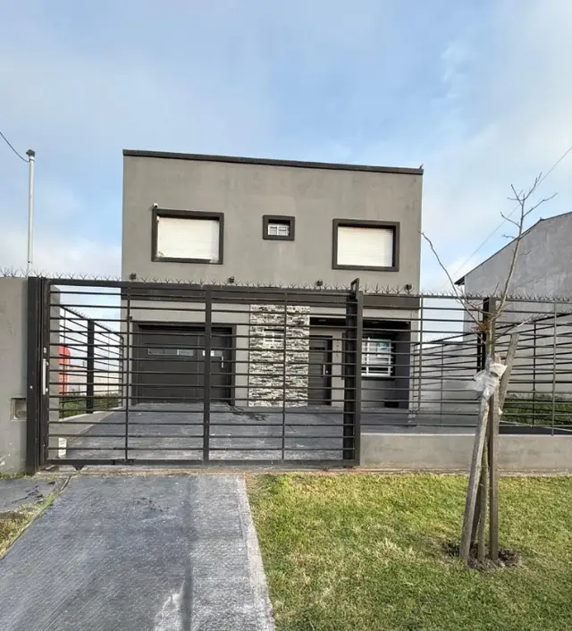 Casa de 4 ambientes en venta en EL MARTILLO
