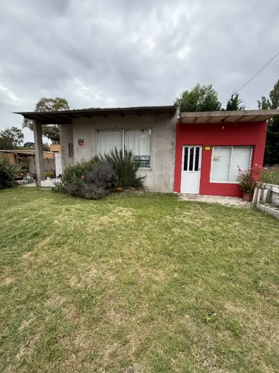 Casa de 3 ambientes en venta en LOS ACANTILADOS