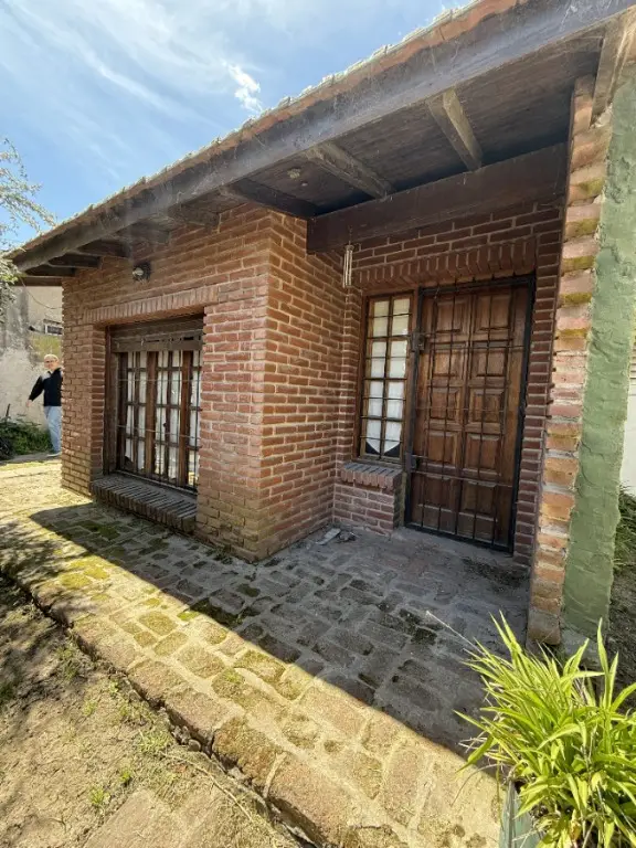 Casa de 3 ambientes en venta en LIBERTAD