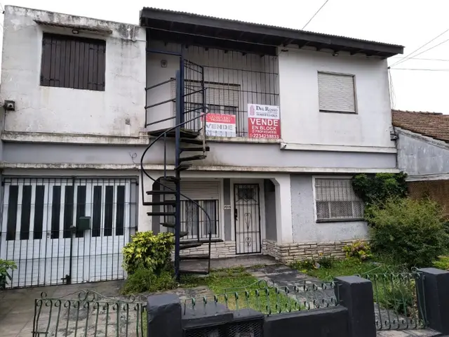 Casa de 6 ambientes en venta en SAN CAYETANO