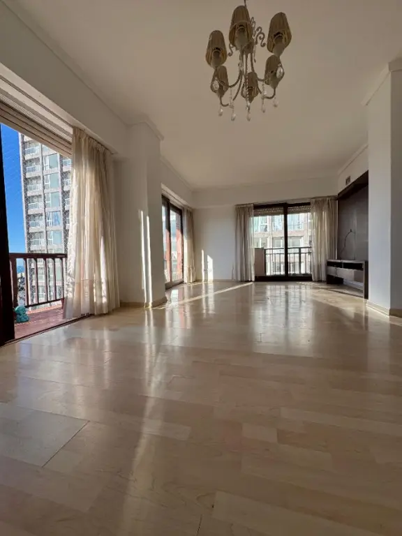 Departamento de 4 ambientes en venta en LA PERLA