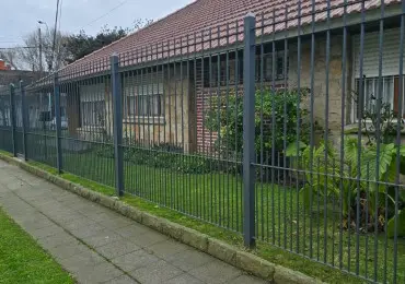 Casa de 4 ambientes en venta en PARQUE LURO