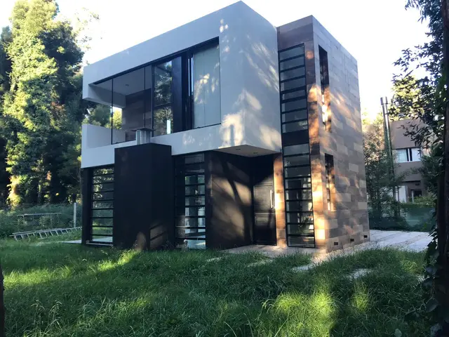 Casa de 4 ambientes en venta en BOSQUE PERALTA RAMOS