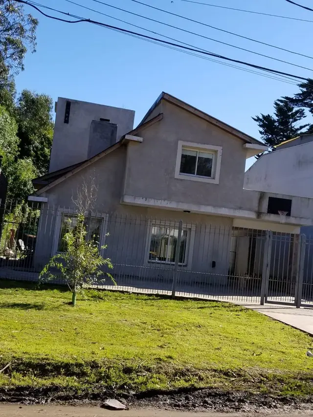 Casa de 4 ambientes en venta en BOSQUE PERALTA RAMOS