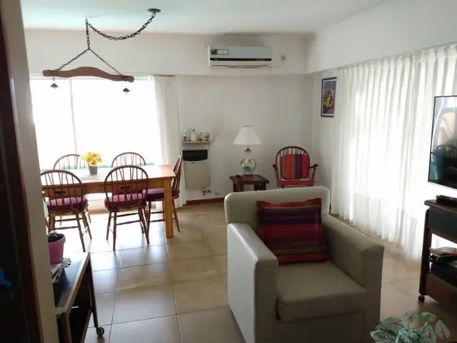 Departamento de 4 ambientes en venta en Centro