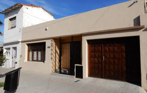Casa de 4 ambientes en venta en DON BOSCO