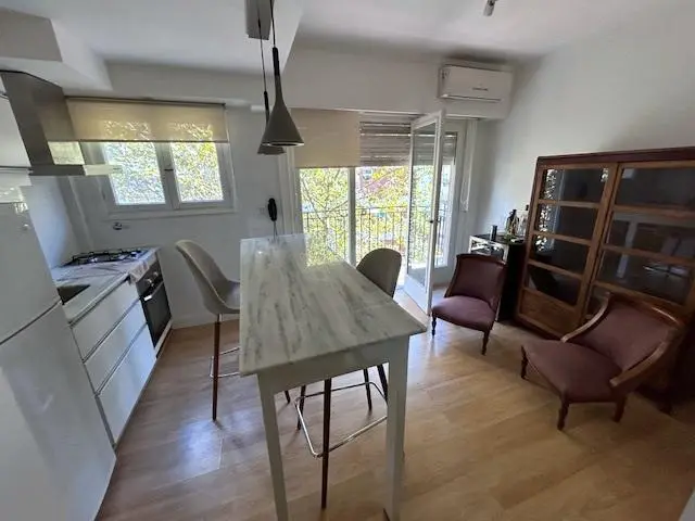 Departamento de 1 ambiente en venta en Güemes