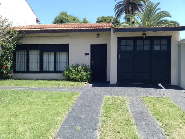 Casa de 3 ambientes en venta en SANTA RITA