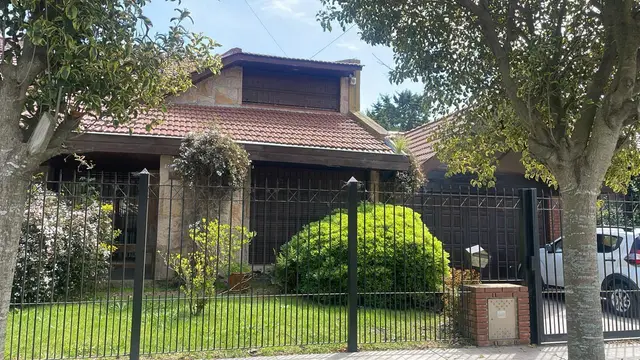 Casa de 4 ambientes en venta en COLINAS DE PERALTA RAMOS
