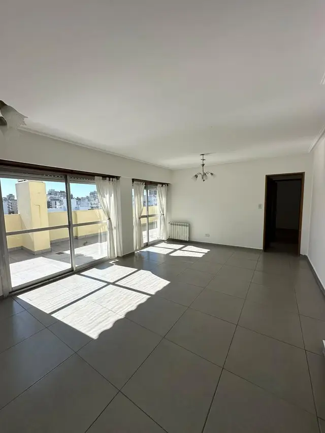 Departamento de 3 ambientes en alquiler en Centro