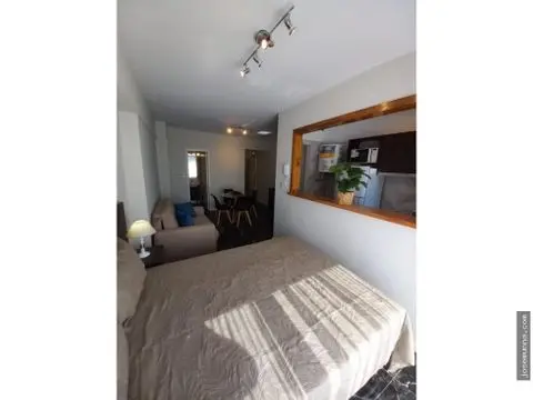 Departamento de 1 ambiente en venta en Área Centro