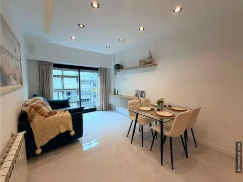 Departamento de 3 ambientes en venta en Área Centro