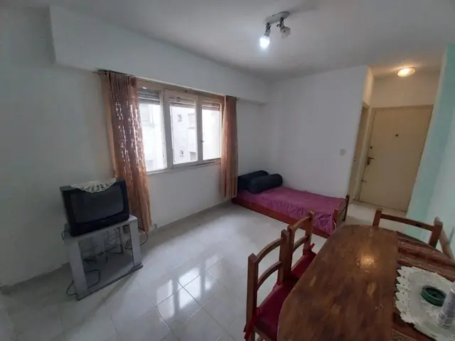 Departamento de 2 ambientes en alquiler en Centro