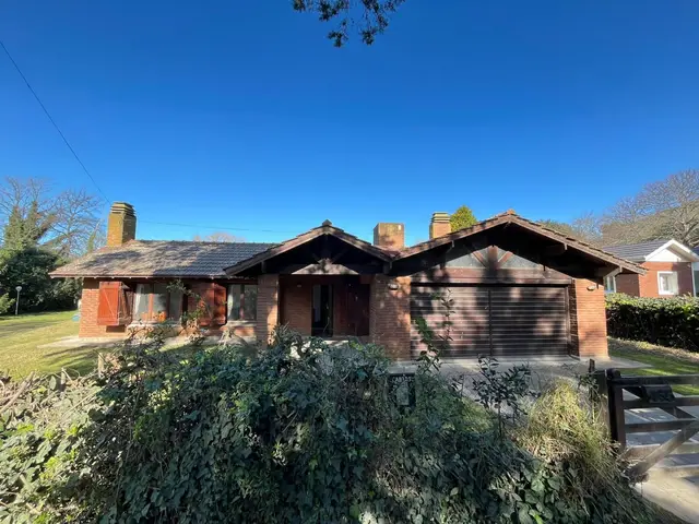 Casa de 4 ambientes en venta en COLINA ALEGRE