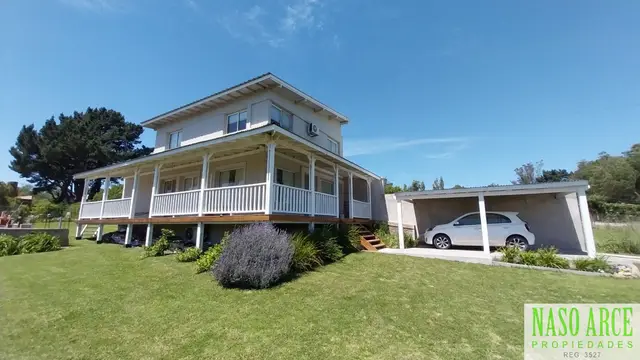 Casa de 4 ambientes en venta en LA GLORIA DE LA PEREGRINA