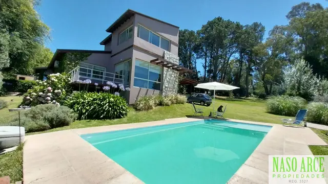 Casa de 5 ambientes en venta en SIERRA DE LOS PADRES