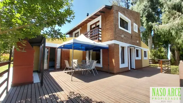Casa de 4 ambientes en venta en SIERRA DE LOS PADRES